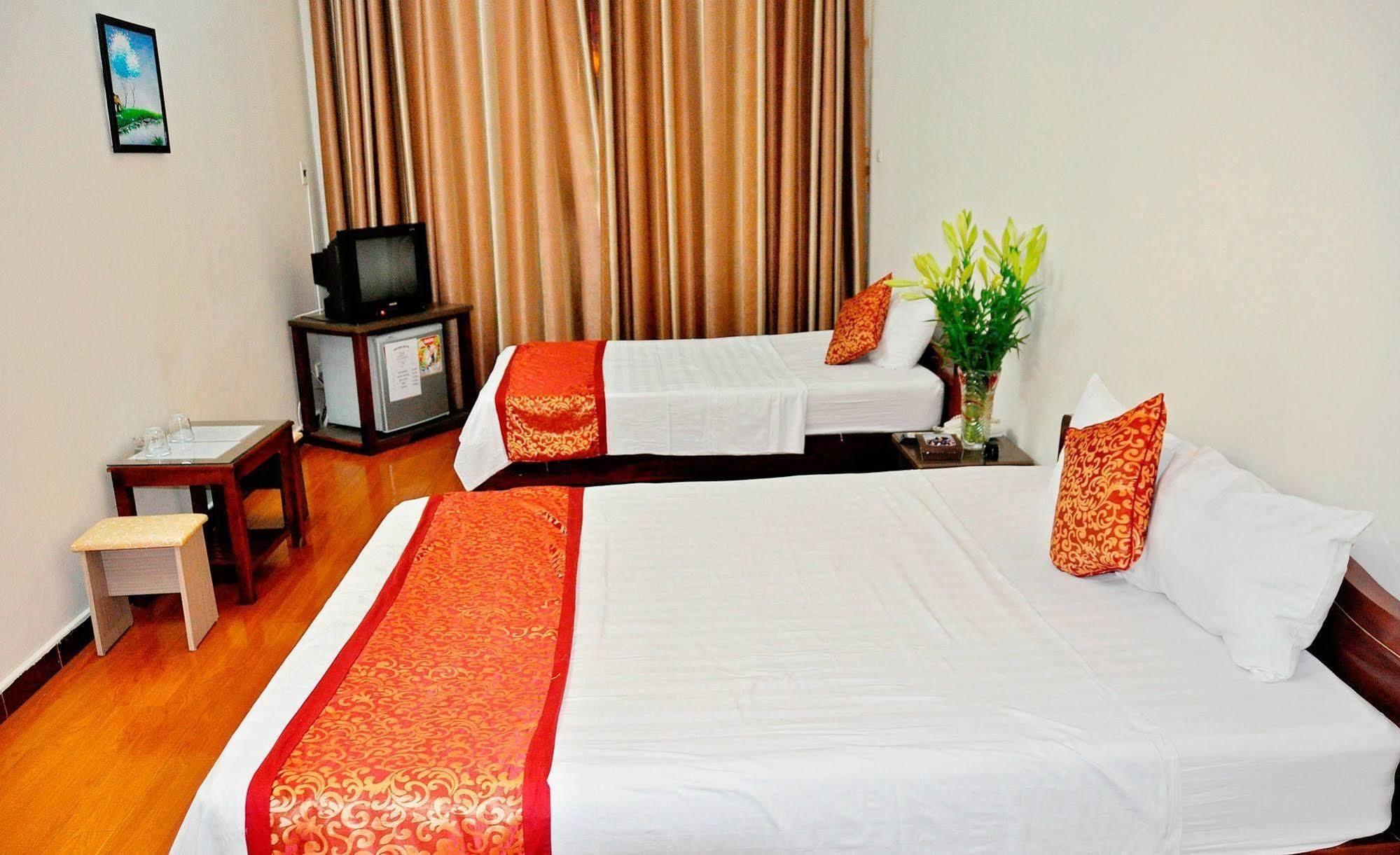 Grand Holiday Hotel 2 Hanoï Extérieur photo